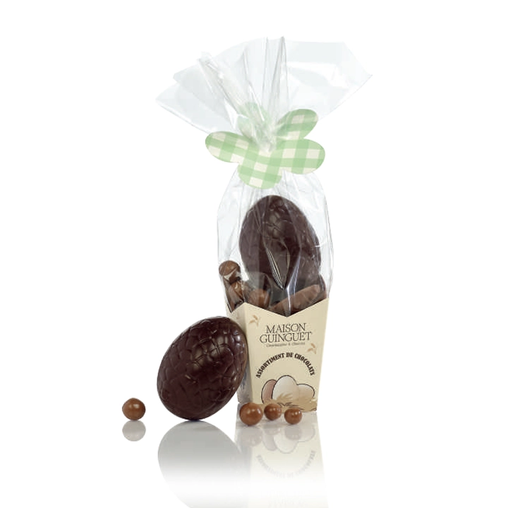 BOITE À MOULAGE - MOULAGE OEUF CRAQUELÉ et perles céréales au chocolat lait caramel et nos oeufs de Poulette.